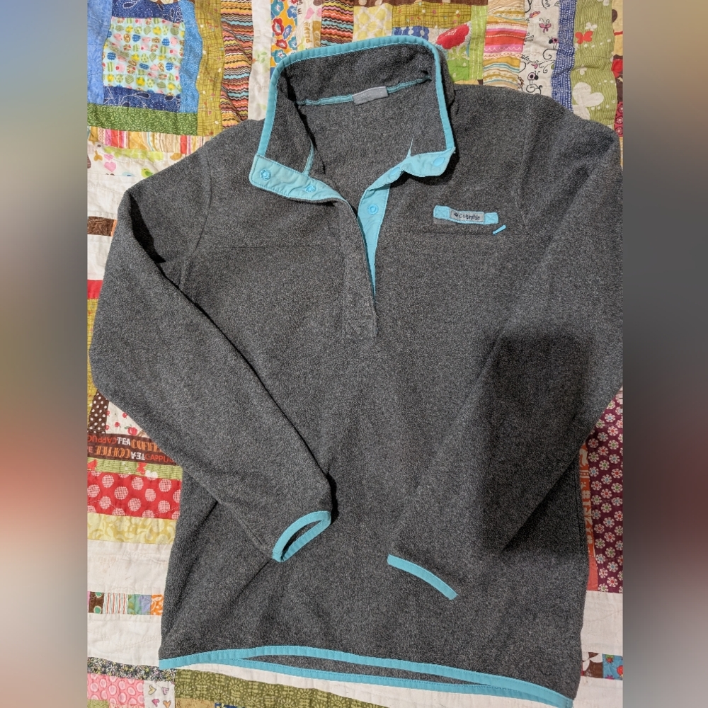 Columbia Gray Fleece with Blue Trim